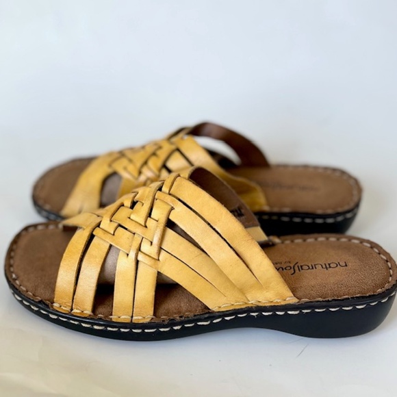 Natural Soul Shoes - Natural Soul by Naturalizer Yellow Leather Sandals Size 7M